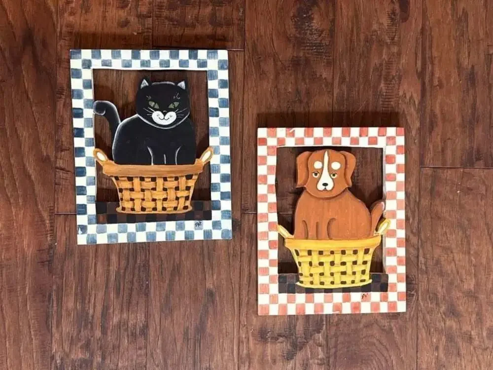 Pat Isaac Vintage Wood Cutout Wall Art Set Cat & Dog in Baskets Checked Borders